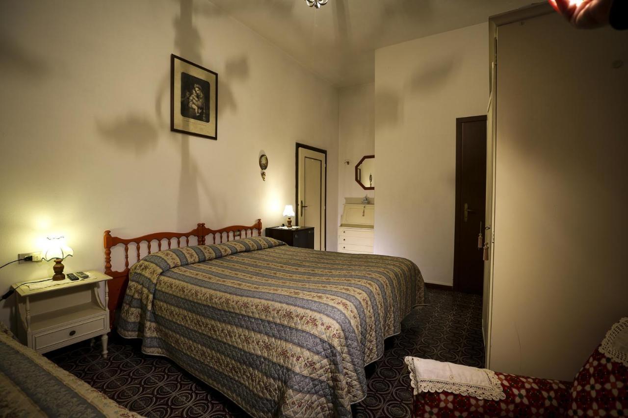 Agriturismo Il Poggetto Torre Buitenkant foto